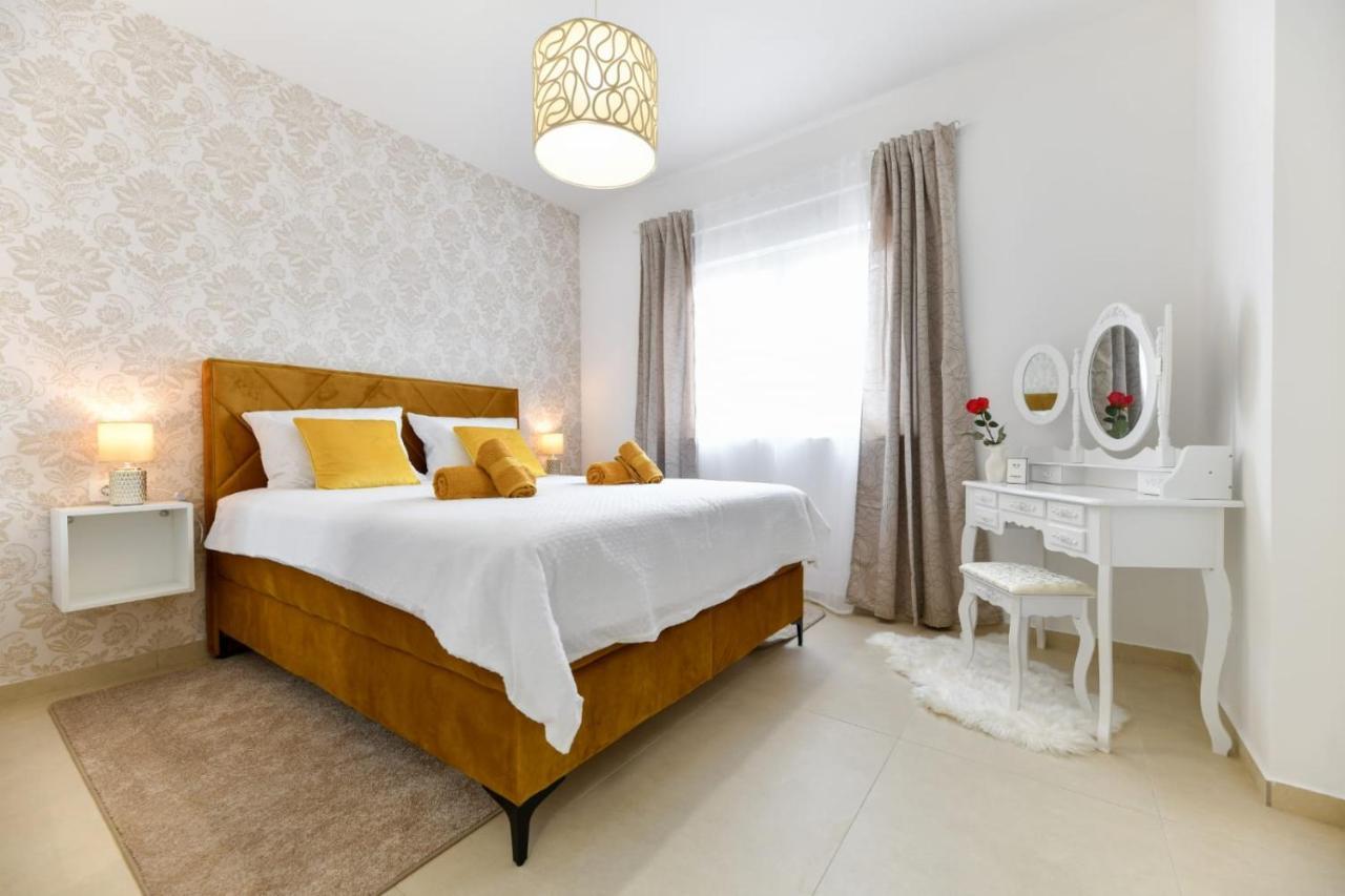 Family Apartment Amare Zadar Eksteriør billede
