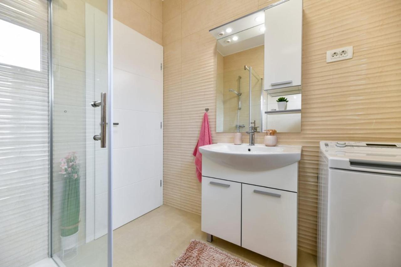 Family Apartment Amare Zadar Eksteriør billede
